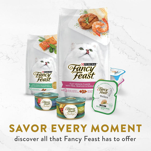 Fancy Feast Broths Seafood Bisque & Accents of Real Lobster Grain-Free Lickable Cat Food Topper