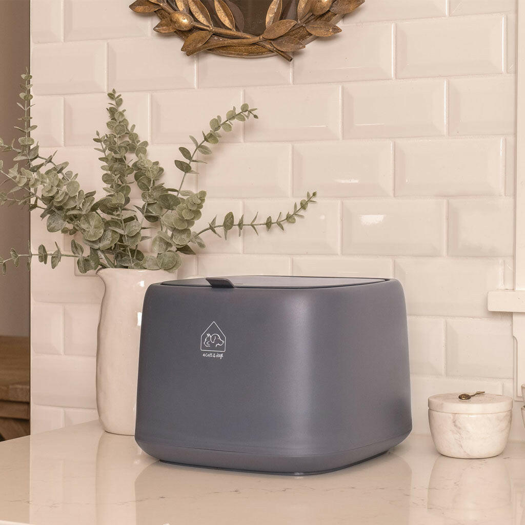 Kibble Food Saver Containers: Perfect for Cats & Dogs