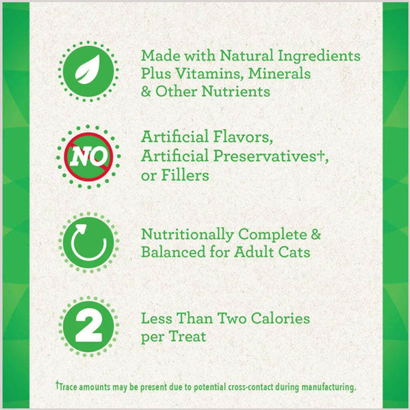 Greenies Feline SmartBites Skin & Fur Salmon Flavor  benefits