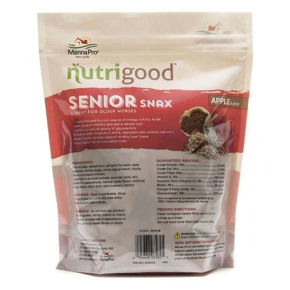 Manna Pro Nutrigood Senior Snax Apple Flavor Treats for Horses (2 lb)