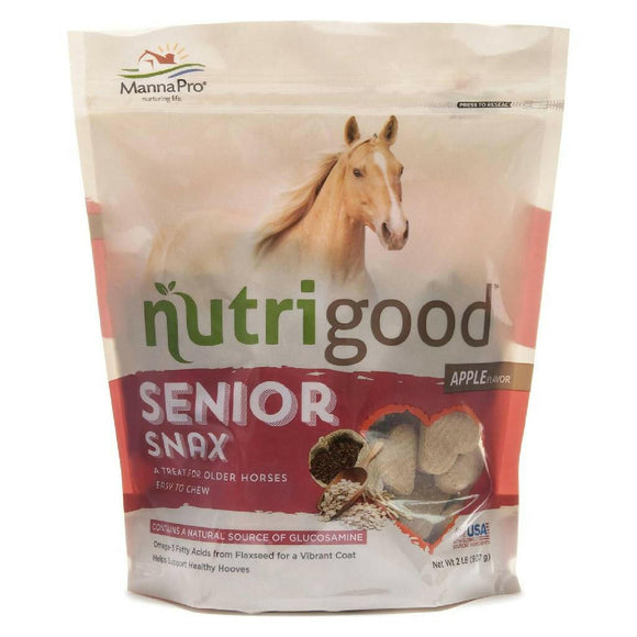 Manna Pro Nutrigood Senior Snax Apple Flavor Treats for Horses (2 lb)