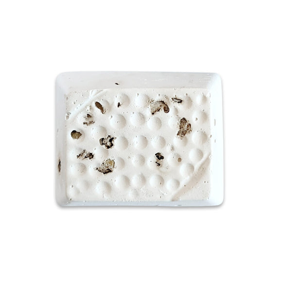 Hari Mineral Block with Dried Apple for Small Birds
