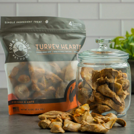 Oma’s Pride Freeze-Dried Turkey Heart Slices Dog & Cat Treats (1.5 oz) - Dog & Cat Treats 2