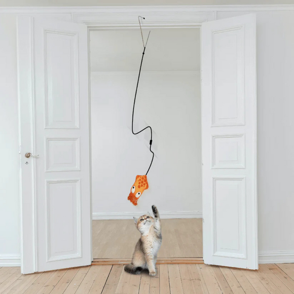 Meowijuana Refillable Jump ’n’ Jamb Deep Sea Squid Hanging Cat Toy - Interactive Cat Toys 4