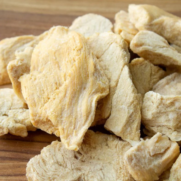 Oma’s Pride Freeze-Dried Chicken Breast Chunks Dog & Cat Treats - Dog & Cat Treats 3