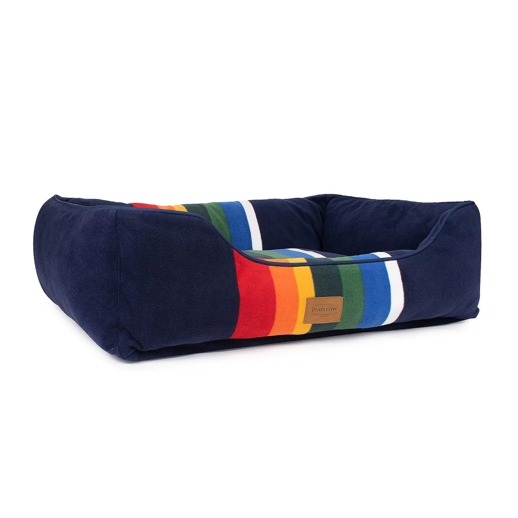 Pendleton Crater Lake Kuddler Dog Bed – Comfort for Every Pet Size