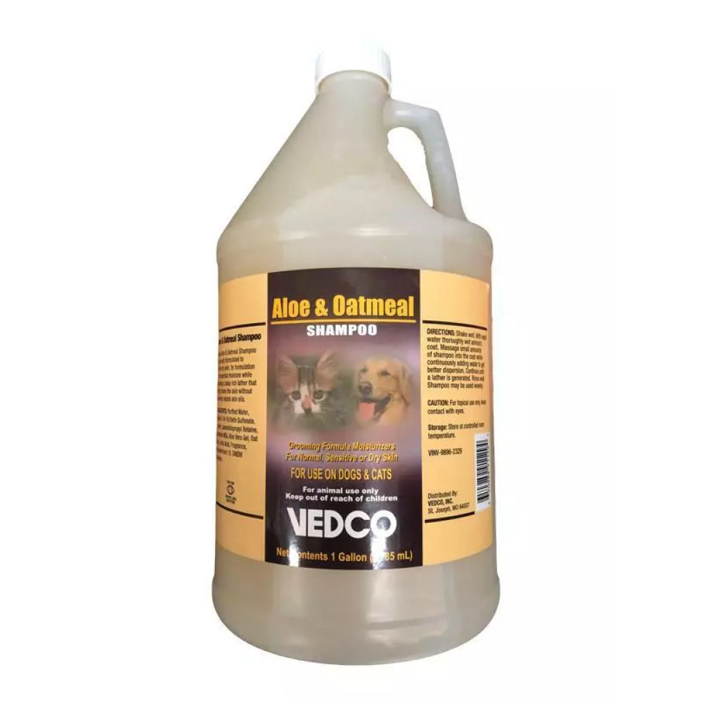 Vedco Aloe & Oatmeal Shampoo For Dogs & Cats - Skin Moisturizer
